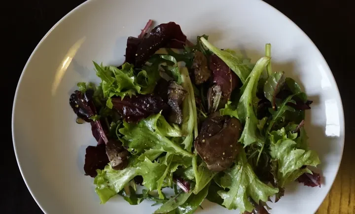 Photographie : Salade de foies de volaille