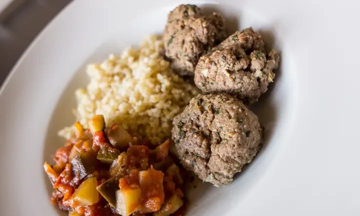 Photographie : Boulettes de bœuf épicées